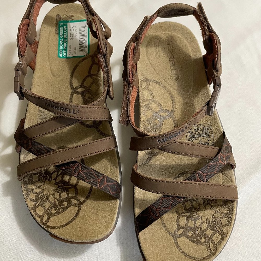 Merrell Brown sandals.